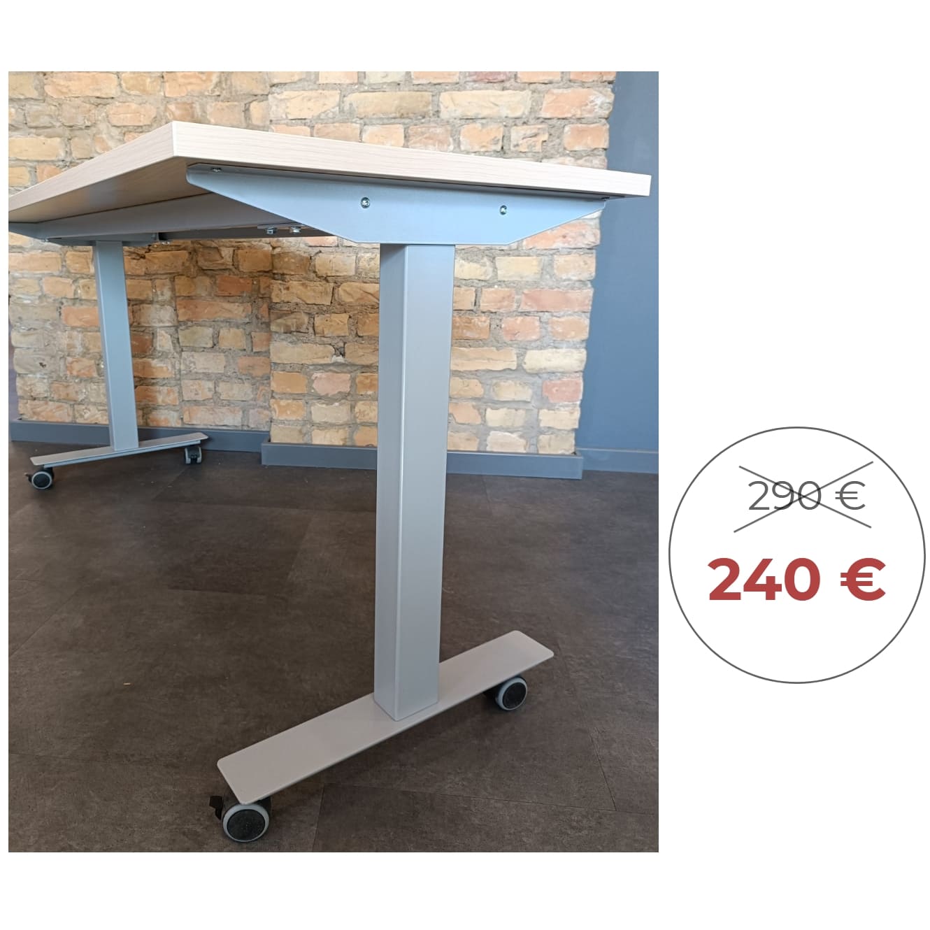 Taisnstūra galds uz riteņiem